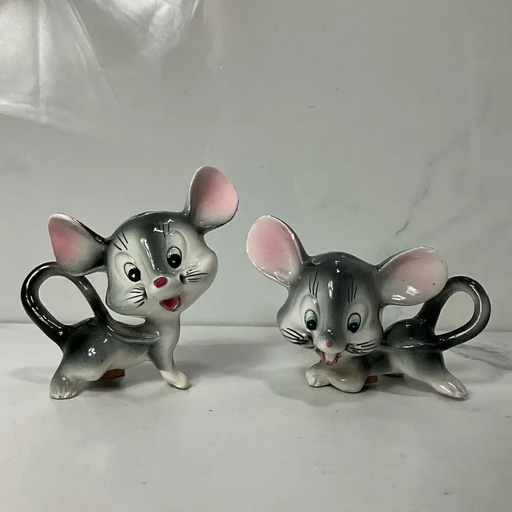 VINTAGE 50’s ARTMARK Mouse Salt and Pepper Shakers